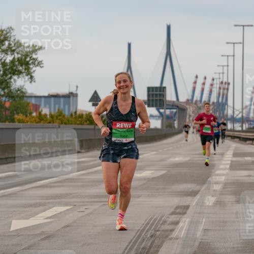 03.10.2025 - Köhlbrandbrückenlauf Michael Burmester http://msf.ph/oto/9159273 03.10.2025 15:41:29 Position 3 8968 meine-sportfotos.de