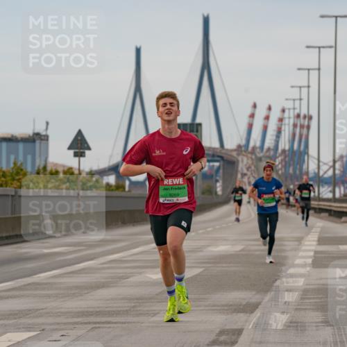 03.10.2025 - Köhlbrandbrückenlauf Michael Burmester http://msf.ph/oto/9159280 03.10.2025 15:41:35 Position 3 9269 meine-sportfotos.de
