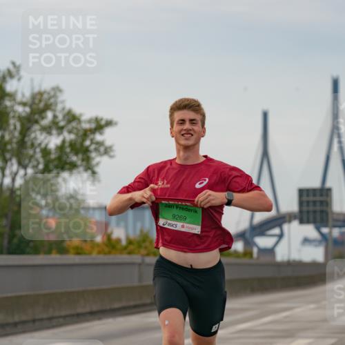 03.10.2025 - Köhlbrandbrückenlauf Michael Burmester http://msf.ph/oto/9159282 03.10.2025 15:41:37 Position 3 9269 meine-sportfotos.de