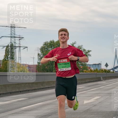 03.10.2025 - Köhlbrandbrückenlauf Michael Burmester http://msf.ph/oto/9159285 03.10.2025 15:41:38 Position 3 9269 meine-sportfotos.de