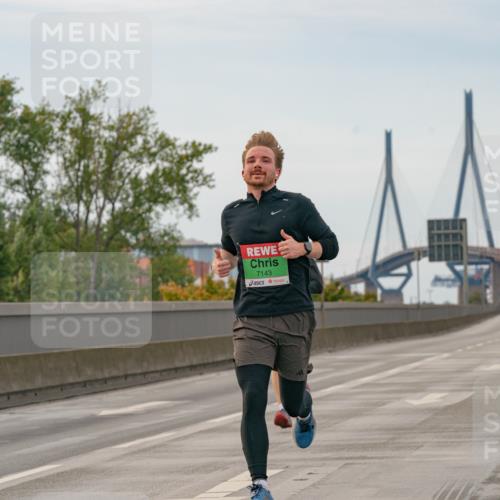 03.10.2025 - Köhlbrandbrückenlauf Michael Burmester http://msf.ph/oto/9159297 03.10.2025 15:41:56 Position 3 7143 meine-sportfotos.de