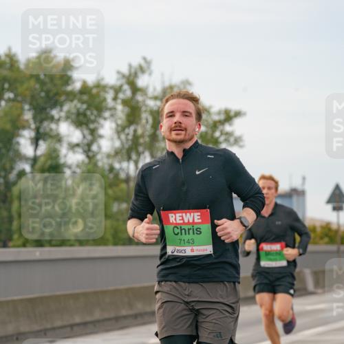 03.10.2025 - Köhlbrandbrückenlauf Michael Burmester http://msf.ph/oto/9159299 03.10.2025 15:41:57 Position 3 7143 meine-sportfotos.de