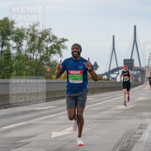03.10.2025 - Köhlbrandbrückenlauf Michael Burmester http://msf.ph/oto/9159325 03.10.2025 15:42:21 Position 3 9718 meine-sportfotos.de