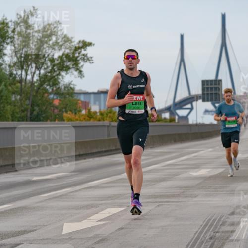 03.10.2025 - Köhlbrandbrückenlauf Michael Burmester http://msf.ph/oto/9159330 03.10.2025 15:42:26 Position 3 96, 9058 meine-sportfotos.de
