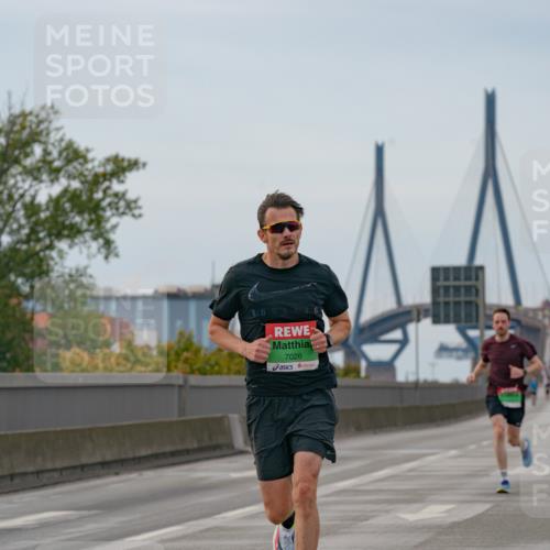 03.10.2025 - Köhlbrandbrückenlauf Michael Burmester http://msf.ph/oto/9159342 03.10.2025 15:42:39 Position 3 7026 meine-sportfotos.de