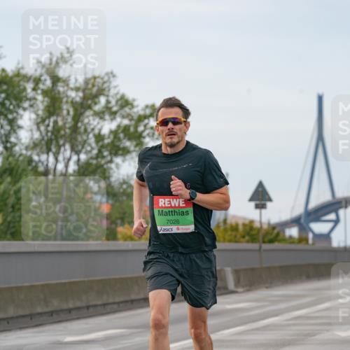 03.10.2025 - Köhlbrandbrückenlauf Michael Burmester http://msf.ph/oto/9159345 03.10.2025 15:42:40 Position 3 7026 meine-sportfotos.de