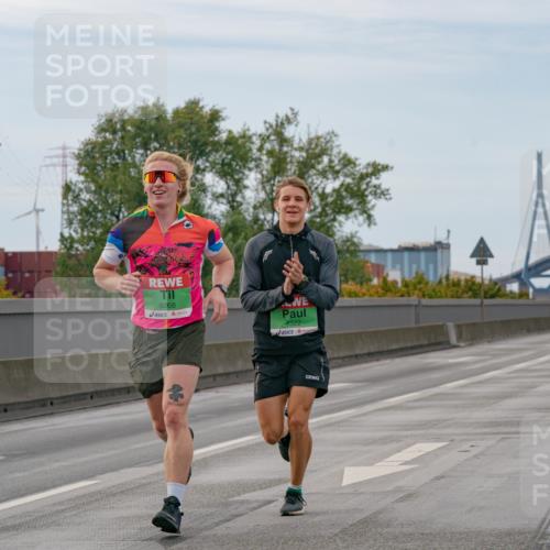 03.10.2025 - Köhlbrandbrückenlauf Michael Burmester http://msf.ph/oto/9159362 03.10.2025 15:42:57 Position 3 9268, 9322 meine-sportfotos.de