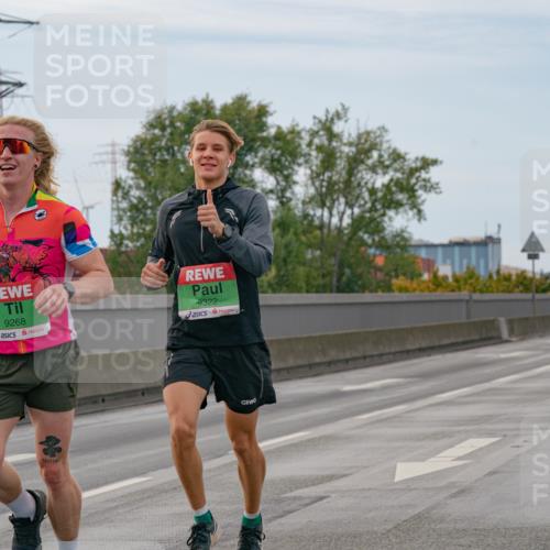 03.10.2025 - Köhlbrandbrückenlauf Michael Burmester http://msf.ph/oto/9159365 03.10.2025 15:42:58 Position 3 9268, 9322 meine-sportfotos.de