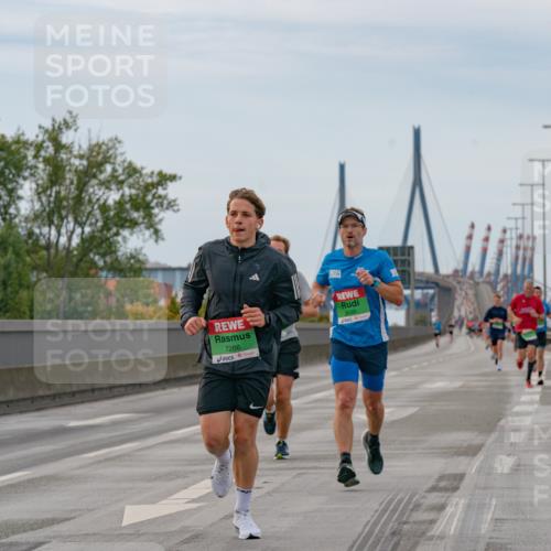 03.10.2025 - Köhlbrandbrückenlauf Michael Burmester http://msf.ph/oto/9159371 03.10.2025 15:43:07 Position 3 7286 meine-sportfotos.de