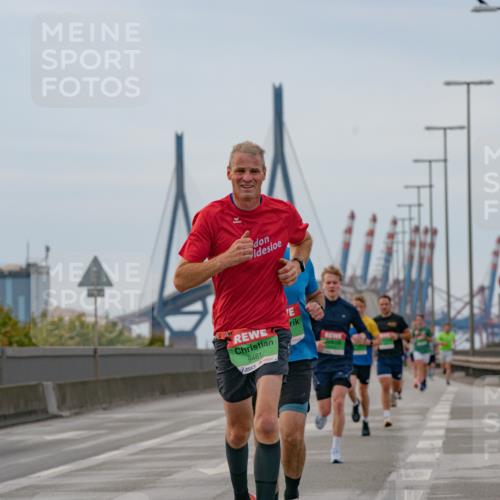 03.10.2025 - Köhlbrandbrückenlauf Michael Burmester http://msf.ph/oto/9159382 03.10.2025 15:43:16 Position 3 9481 meine-sportfotos.de