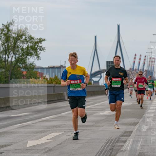 03.10.2025 - Köhlbrandbrückenlauf Michael Burmester http://msf.ph/oto/9159390 03.10.2025 15:43:25 Position 3 8872, 7123 meine-sportfotos.de