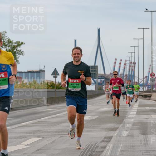 03.10.2025 - Köhlbrandbrückenlauf Michael Burmester http://msf.ph/oto/9159394 03.10.2025 15:43:26 Position 3 8872, 7123 meine-sportfotos.de