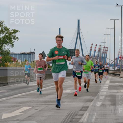 03.10.2025 - Köhlbrandbrückenlauf Michael Burmester http://msf.ph/oto/9159412 03.10.2025 15:43:39 Position 3 7012, 12, 5 meine-sportfotos.de