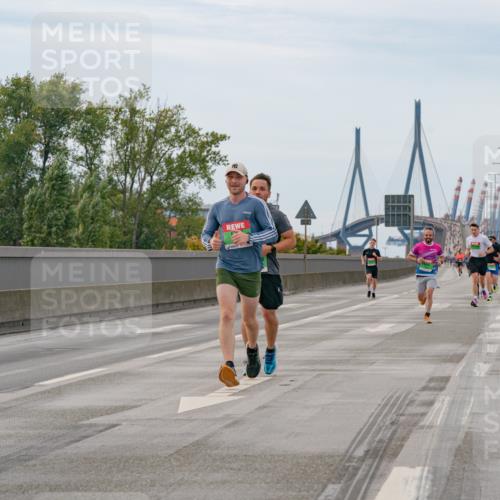 03.10.2025 - Köhlbrandbrückenlauf Michael Burmester http://msf.ph/oto/9159433 03.10.2025 15:43:50 Position 3  meine-sportfotos.de