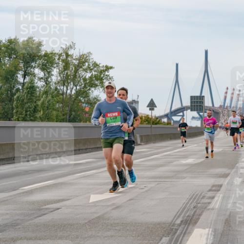 03.10.2025 - Köhlbrandbrückenlauf Michael Burmester http://msf.ph/oto/9159435 03.10.2025 15:43:50 Position 3 7197 meine-sportfotos.de