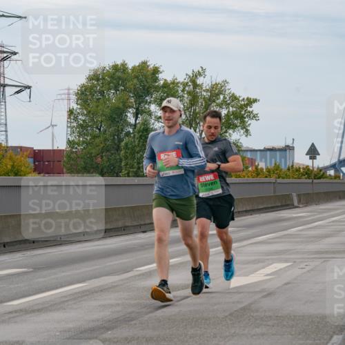 03.10.2025 - Köhlbrandbrückenlauf Michael Burmester http://msf.ph/oto/9159437 03.10.2025 15:43:51 Position 3 9594 meine-sportfotos.de