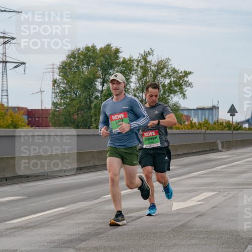 03.10.2025 - Köhlbrandbrückenlauf Michael Burmester http://msf.ph/oto/9159438 03.10.2025 15:43:51 Position 3 710, 9594 meine-sportfotos.de