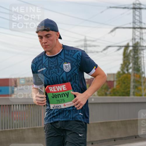 03.10.2025 - Köhlbrandbrückenlauf Michael Burmester http://msf.ph/oto/9159489 03.10.2025 15:44:30 Position 3 7575 meine-sportfotos.de