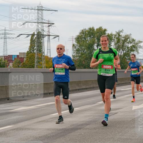 03.10.2025 - Köhlbrandbrückenlauf Michael Burmester http://msf.ph/oto/9159490 03.10.2025 15:44:32 Position 3 7046, 8782 meine-sportfotos.de