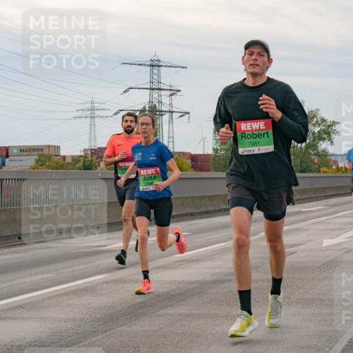 03.10.2025 - Köhlbrandbrückenlauf Michael Burmester http://msf.ph/oto/9159498 03.10.2025 15:44:35 Position 3 7041, 7968 meine-sportfotos.de
