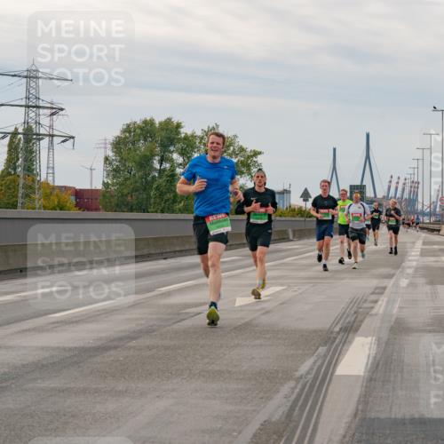 03.10.2025 - Köhlbrandbrückenlauf Michael Burmester http://msf.ph/oto/9159500 03.10.2025 15:44:37 Position 3  meine-sportfotos.de