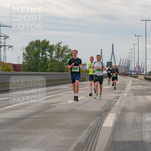 03.10.2025 - Köhlbrandbrückenlauf Michael Burmester http://msf.ph/oto/9159502 03.10.2025 15:44:40 Position 3  meine-sportfotos.de