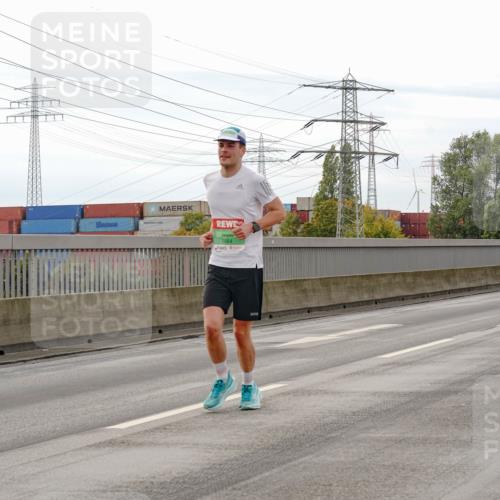 03.10.2025 - Köhlbrandbrückenlauf Michael Burmester http://msf.ph/oto/9159509 03.10.2025 15:44:56 Position 3 9664 meine-sportfotos.de
