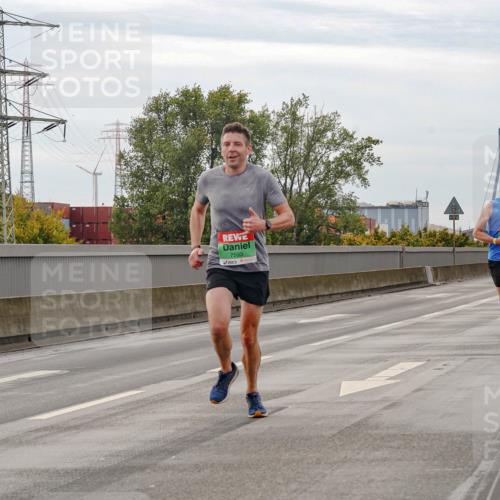 03.10.2025 - Köhlbrandbrückenlauf Michael Burmester http://msf.ph/oto/9159513 03.10.2025 15:45:12 Position 3 7593 meine-sportfotos.de