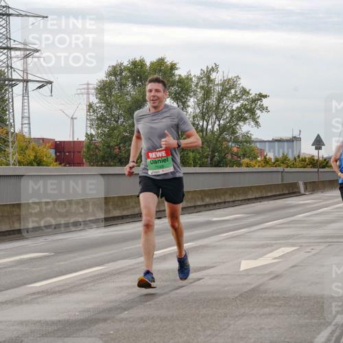 03.10.2025 - Köhlbrandbrückenlauf Michael Burmester http://msf.ph/oto/9159514 03.10.2025 15:45:12 Position 3 7593 meine-sportfotos.de