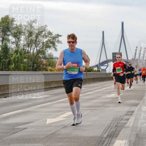 03.10.2025 - Köhlbrandbrückenlauf Michael Burmester http://msf.ph/oto/9159515 03.10.2025 15:45:14 Position 3 7082 meine-sportfotos.de