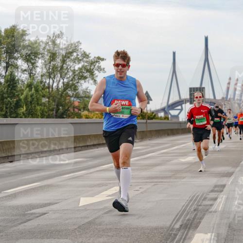 03.10.2025 - Köhlbrandbrückenlauf Michael Burmester http://msf.ph/oto/9159516 03.10.2025 15:45:14 Position 3 082 meine-sportfotos.de