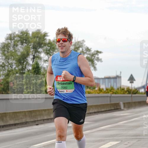 03.10.2025 - Köhlbrandbrückenlauf Michael Burmester http://msf.ph/oto/9159517 03.10.2025 15:45:16 Position 3 7082 meine-sportfotos.de