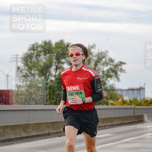 03.10.2025 - Köhlbrandbrückenlauf Michael Burmester http://msf.ph/oto/9159521 03.10.2025 15:45:19 Position 3  meine-sportfotos.de
