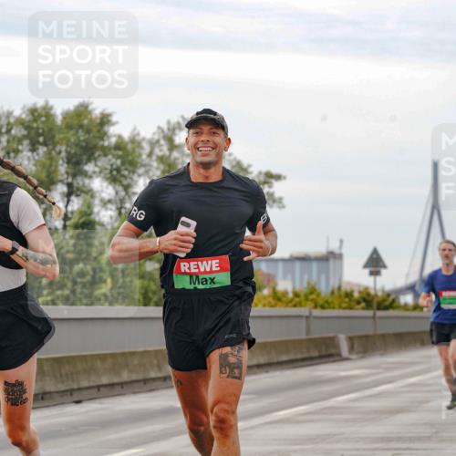 03.10.2025 - Köhlbrandbrückenlauf Michael Burmester http://msf.ph/oto/9159531 03.10.2025 15:45:25 Position 3  meine-sportfotos.de