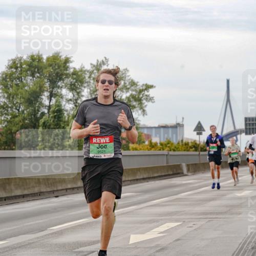03.10.2025 - Köhlbrandbrückenlauf Michael Burmester http://msf.ph/oto/9159587 03.10.2025 15:45:58 Position 3 9521 meine-sportfotos.de