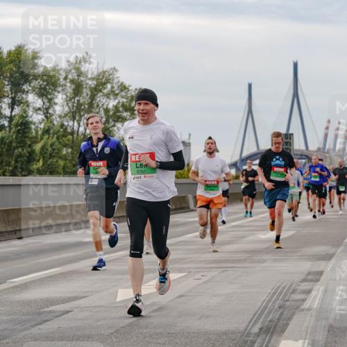 03.10.2025 - Köhlbrandbrückenlauf Michael Burmester http://msf.ph/oto/9159597 03.10.2025 15:46:03 Position 3 8761 meine-sportfotos.de