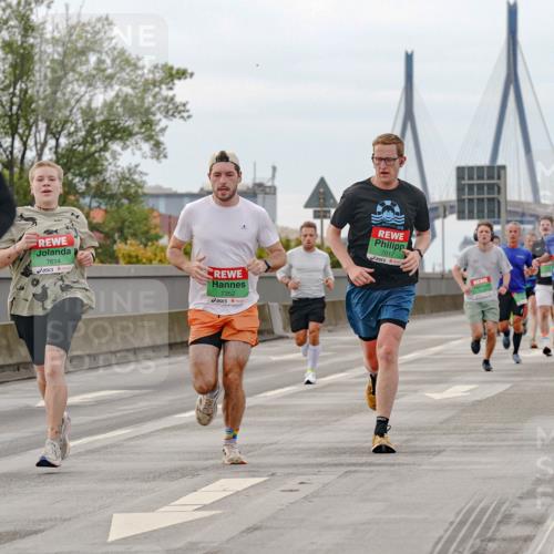 03.10.2025 - Köhlbrandbrückenlauf Michael Burmester http://msf.ph/oto/9159599 03.10.2025 15:46:05 Position 3 7614, 7352, 7017 meine-sportfotos.de