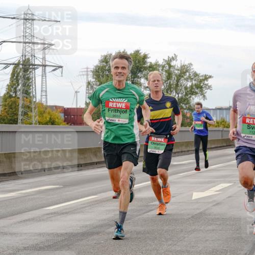03.10.2025 - Köhlbrandbrückenlauf Michael Burmester http://msf.ph/oto/9159642 03.10.2025 15:46:22 Position 3 9659, 9086, 7121 meine-sportfotos.de