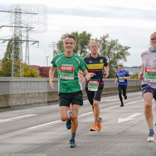 03.10.2025 - Köhlbrandbrückenlauf Michael Burmester http://msf.ph/oto/9159643 03.10.2025 15:46:22 Position 3 9659, 9086, 7121 meine-sportfotos.de