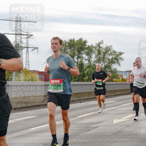 03.10.2025 - Köhlbrandbrückenlauf Michael Burmester http://msf.ph/oto/9159655 03.10.2025 15:46:27 Position 3 7577, 7127 meine-sportfotos.de