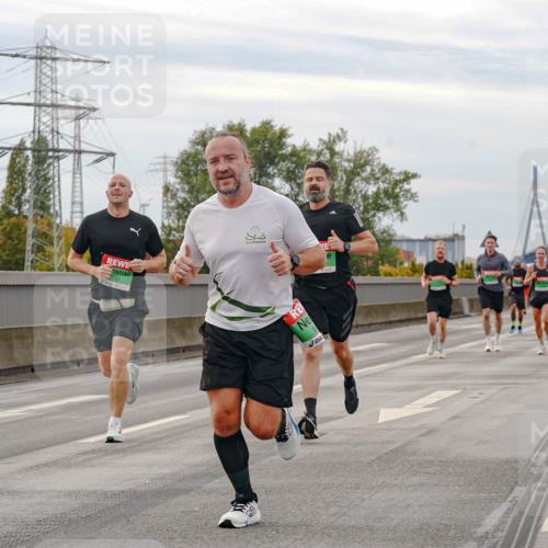 03.10.2025 - Köhlbrandbrückenlauf Michael Burmester http://msf.ph/oto/9159659 03.10.2025 15:46:29 Position 3  meine-sportfotos.de