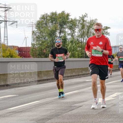 03.10.2025 - Köhlbrandbrückenlauf Michael Burmester http://msf.ph/oto/9159676 03.10.2025 15:46:39 Position 3 7120 meine-sportfotos.de