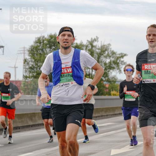 03.10.2025 - Köhlbrandbrückenlauf Michael Burmester http://msf.ph/oto/9159691 03.10.2025 15:46:45 Position 3 7244, 7101 meine-sportfotos.de