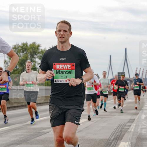 03.10.2025 - Köhlbrandbrückenlauf Michael Burmester http://msf.ph/oto/9159694 03.10.2025 15:46:46 Position 3 7244, 7101 meine-sportfotos.de
