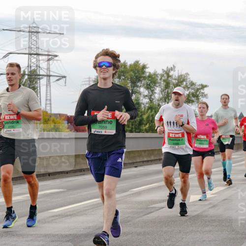 03.10.2025 - Köhlbrandbrückenlauf Michael Burmester http://msf.ph/oto/9159698 03.10.2025 15:46:48 Position 3 9196, 9195, 7059, 9398, 9370 meine-sportfotos.de