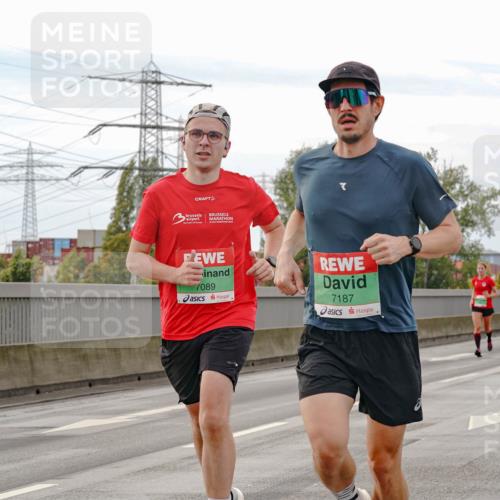 03.10.2025 - Köhlbrandbrückenlauf Michael Burmester http://msf.ph/oto/9159710 03.10.2025 15:46:53 Position 3 7089, 7187 meine-sportfotos.de