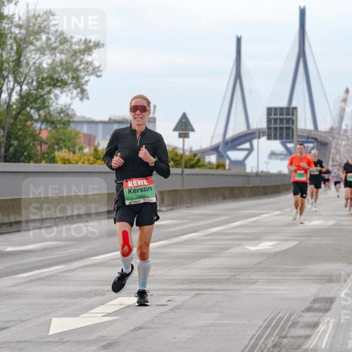 03.10.2025 - Köhlbrandbrückenlauf Michael Burmester http://msf.ph/oto/9159731 03.10.2025 15:47:05 Position 3 7450 meine-sportfotos.de