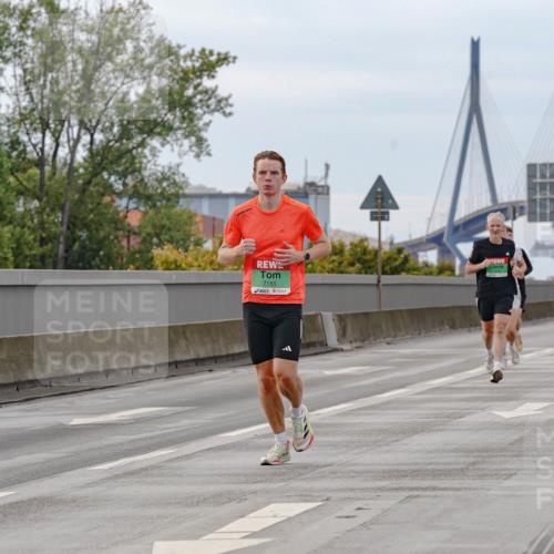 03.10.2025 - Köhlbrandbrückenlauf Michael Burmester http://msf.ph/oto/9159735 03.10.2025 15:47:14 Position 3 7185 meine-sportfotos.de