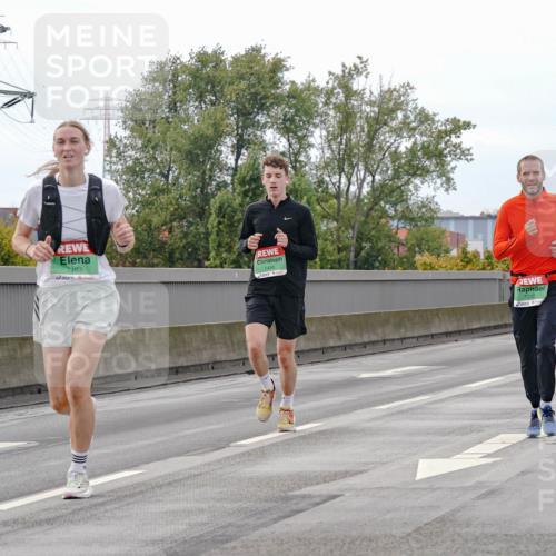 03.10.2025 - Köhlbrandbrückenlauf Michael Burmester http://msf.ph/oto/9159754 03.10.2025 15:47:26 Position 3 7193, 7202 meine-sportfotos.de