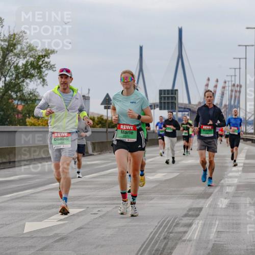 03.10.2025 - Köhlbrandbrückenlauf Michael Burmester http://msf.ph/oto/9159765 03.10.2025 15:47:34 Position 3 9491, 7271 meine-sportfotos.de